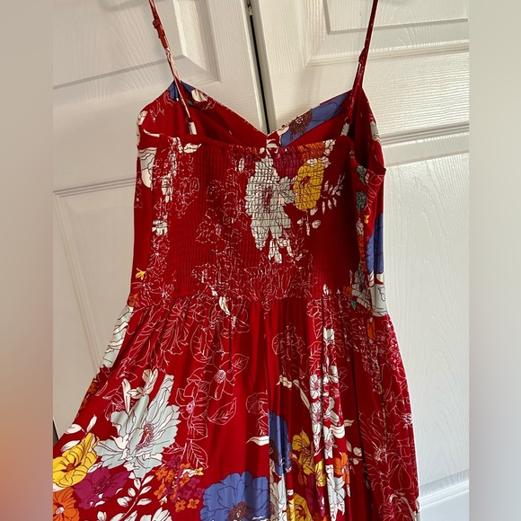 Red floral maxi dress - Picture 3 of 8